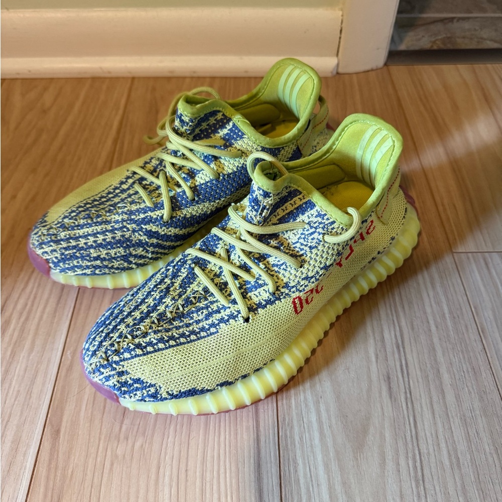 adidas Yeezy Boost 350 V2